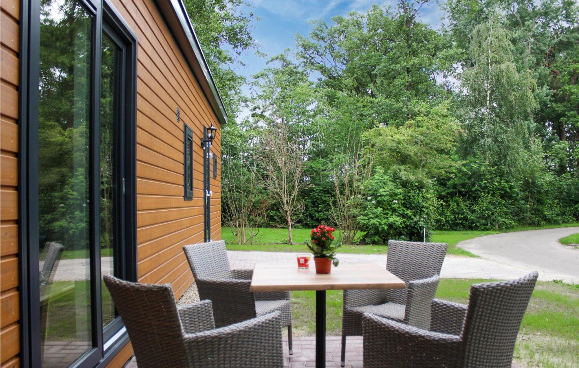 Chalet 11 Oosterwolde  Luaran gambar